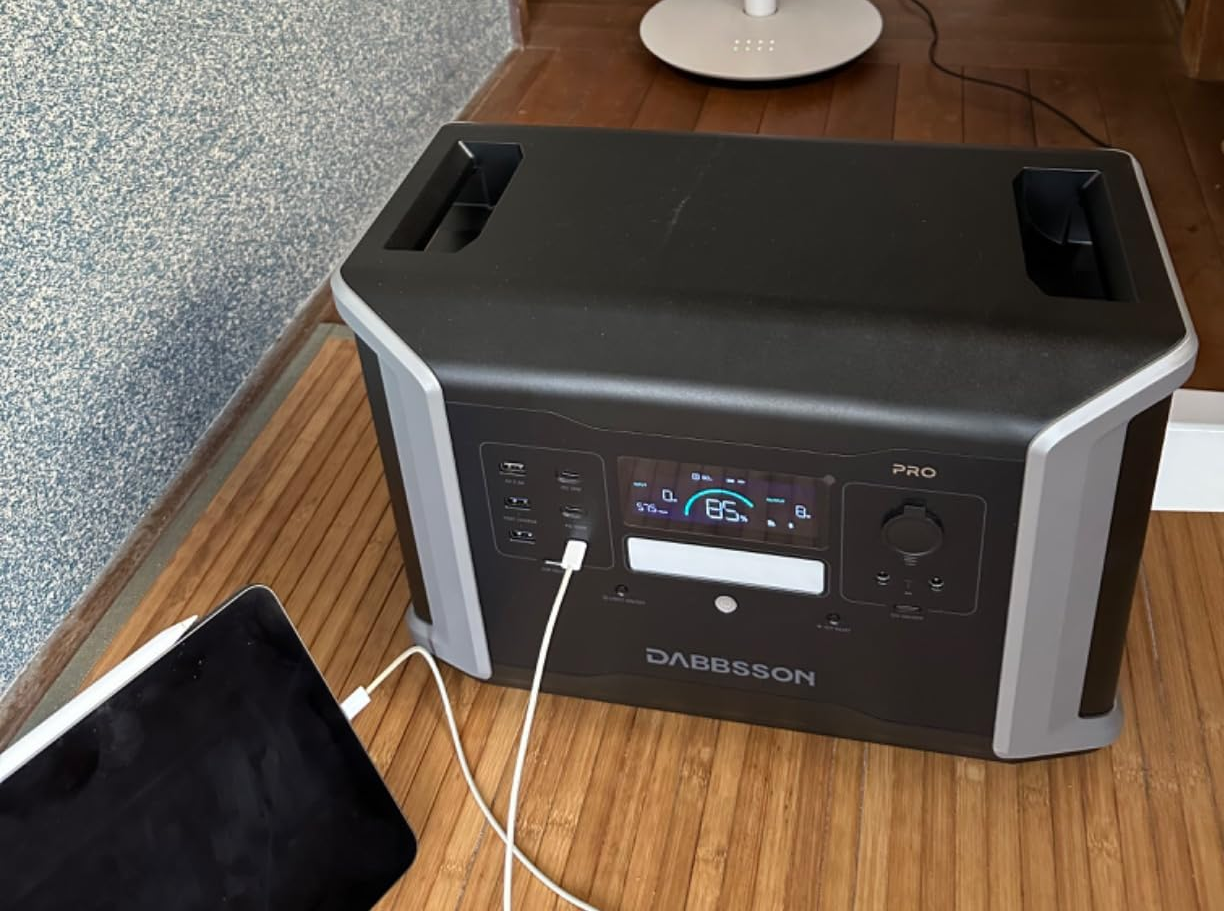 Dabbsson DBS1400 Proポータブル電源| 1382Wh,2400W