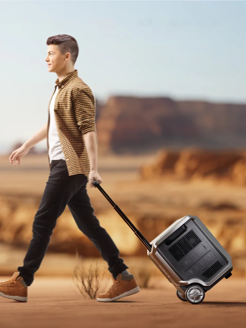 ポータブル電源で旅行において利便性も高いです  スーツケースと同様キャスターと伸縮式のハンドルが装備されており、持ち運びが非常に簡単です。